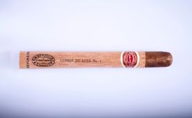 Romeo_y_Julieta-Cedros_de_Luxe_No._1